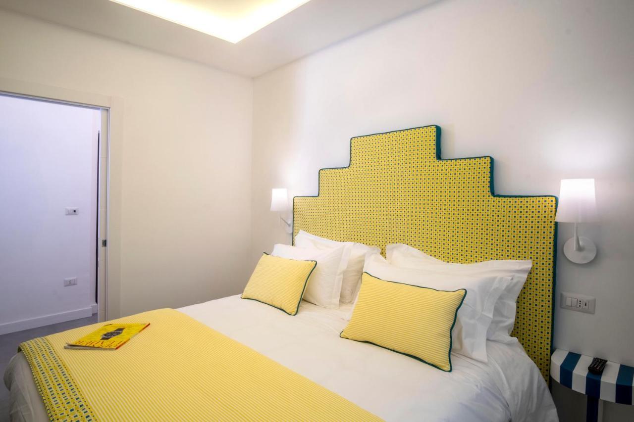 Yourhome - Unica Luxury Apartment Кастелламмаре-ди-Стабия Экстерьер фото