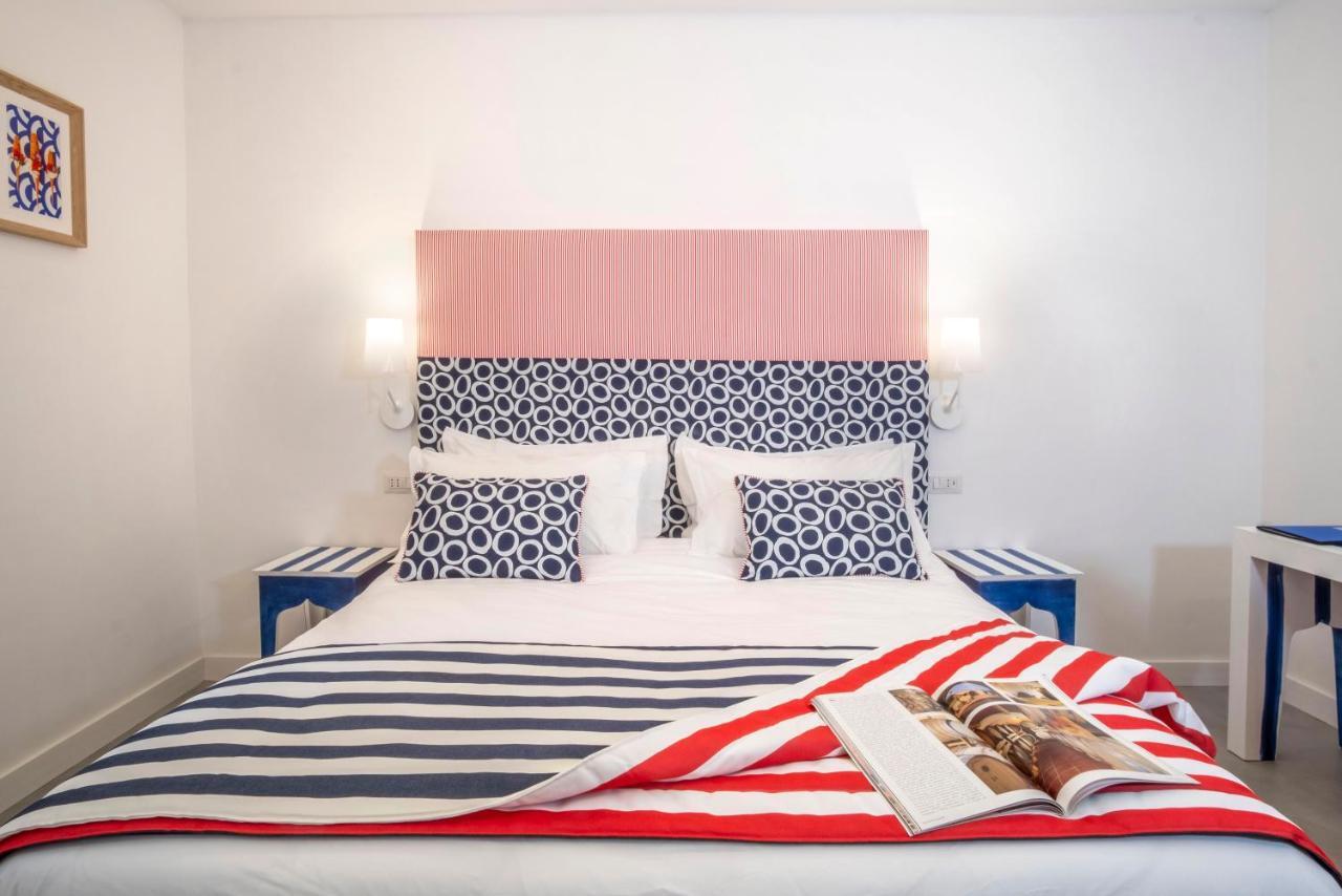 Yourhome - Unica Luxury Apartment Кастелламмаре-ди-Стабия Экстерьер фото