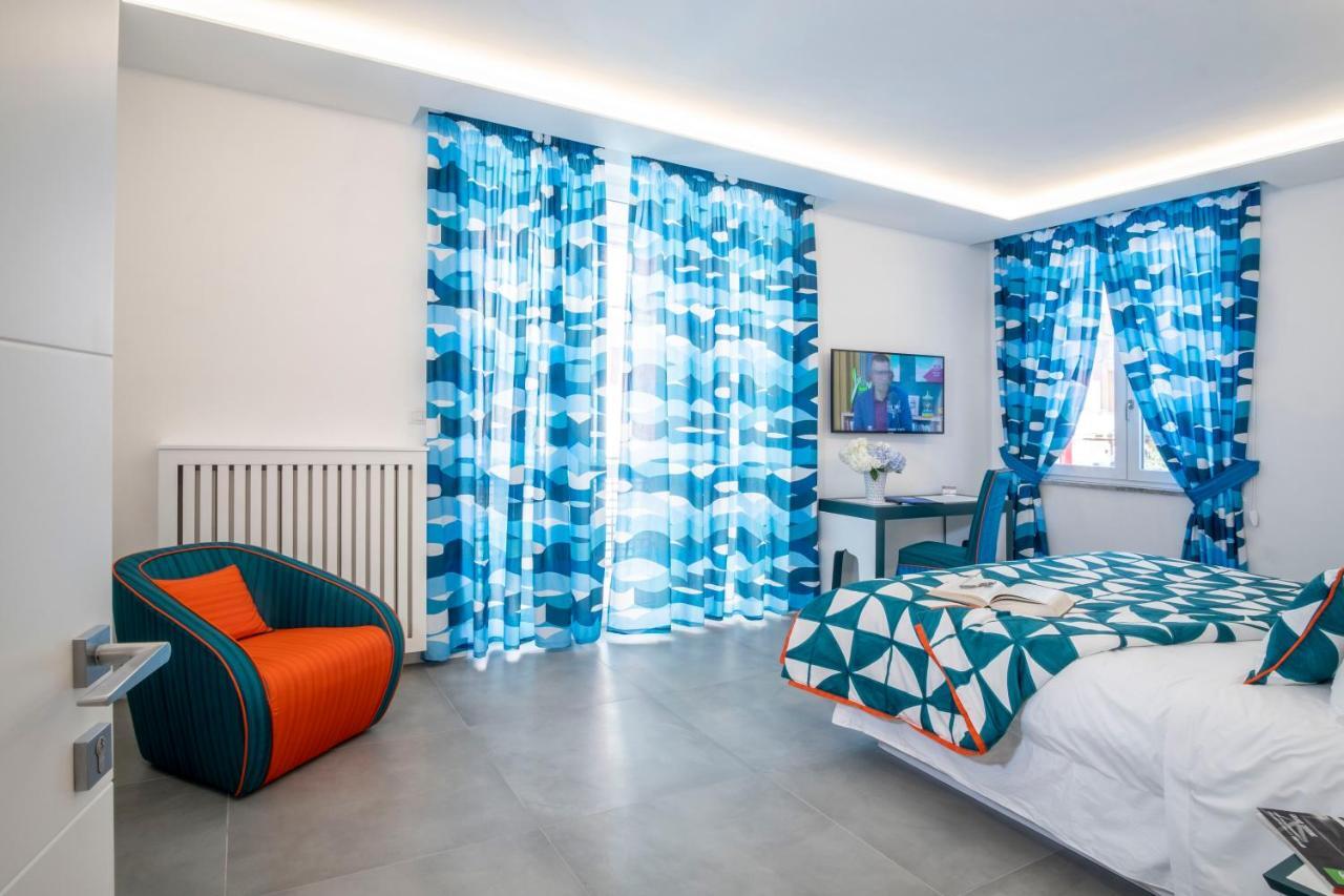 Yourhome - Unica Luxury Apartment Кастелламмаре-ди-Стабия Экстерьер фото